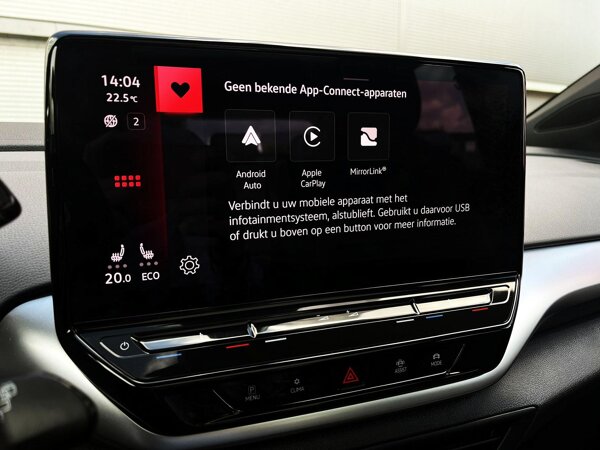 Apple Carplay/Android Auto Apple Carplay/Android Auto