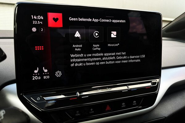 Apple Carplay/Android Auto Apple Carplay/Android Auto