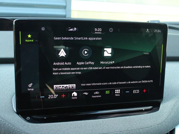Apple Carplay/Android Auto Apple Carplay/Android Auto