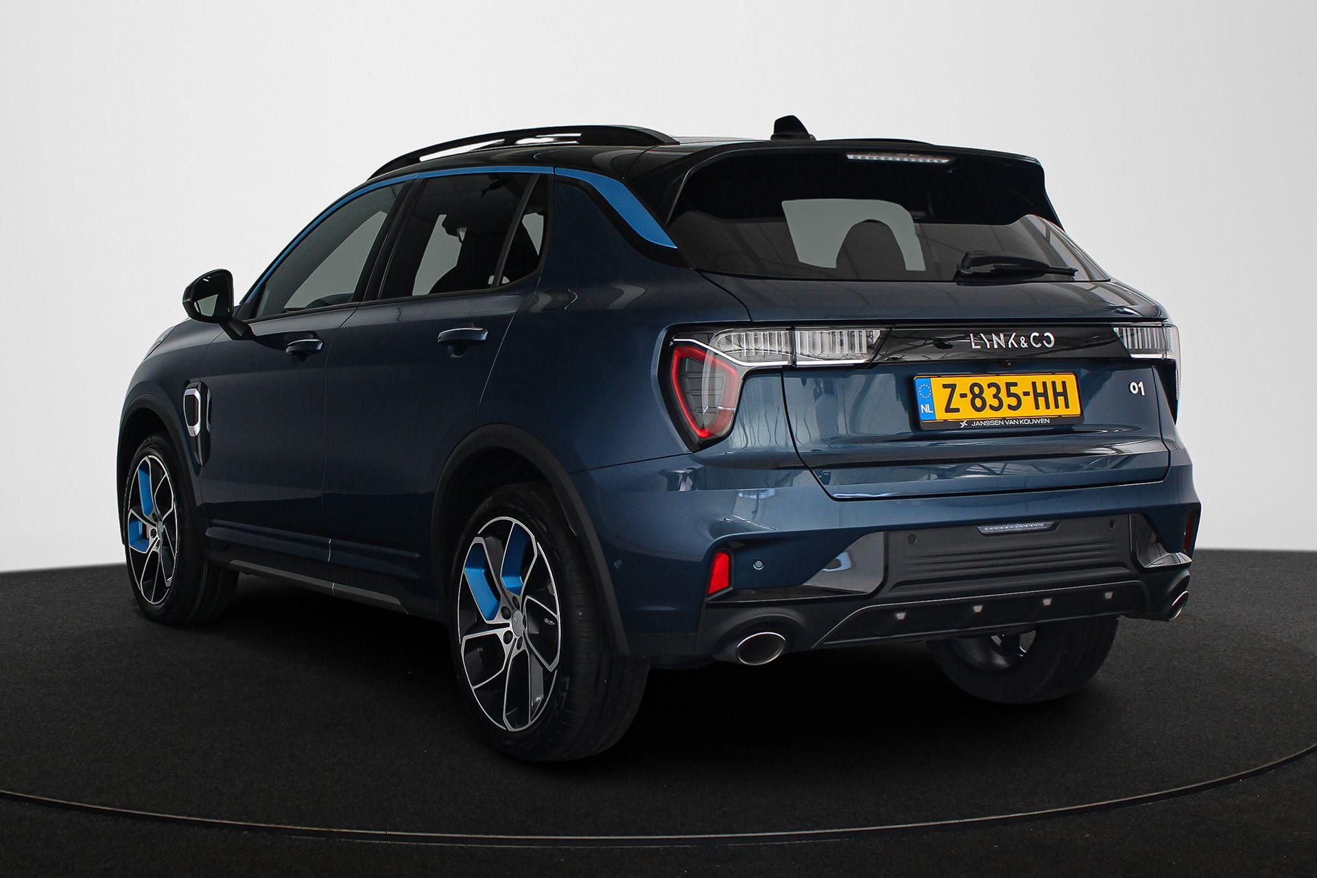 Lynk & Co 01
