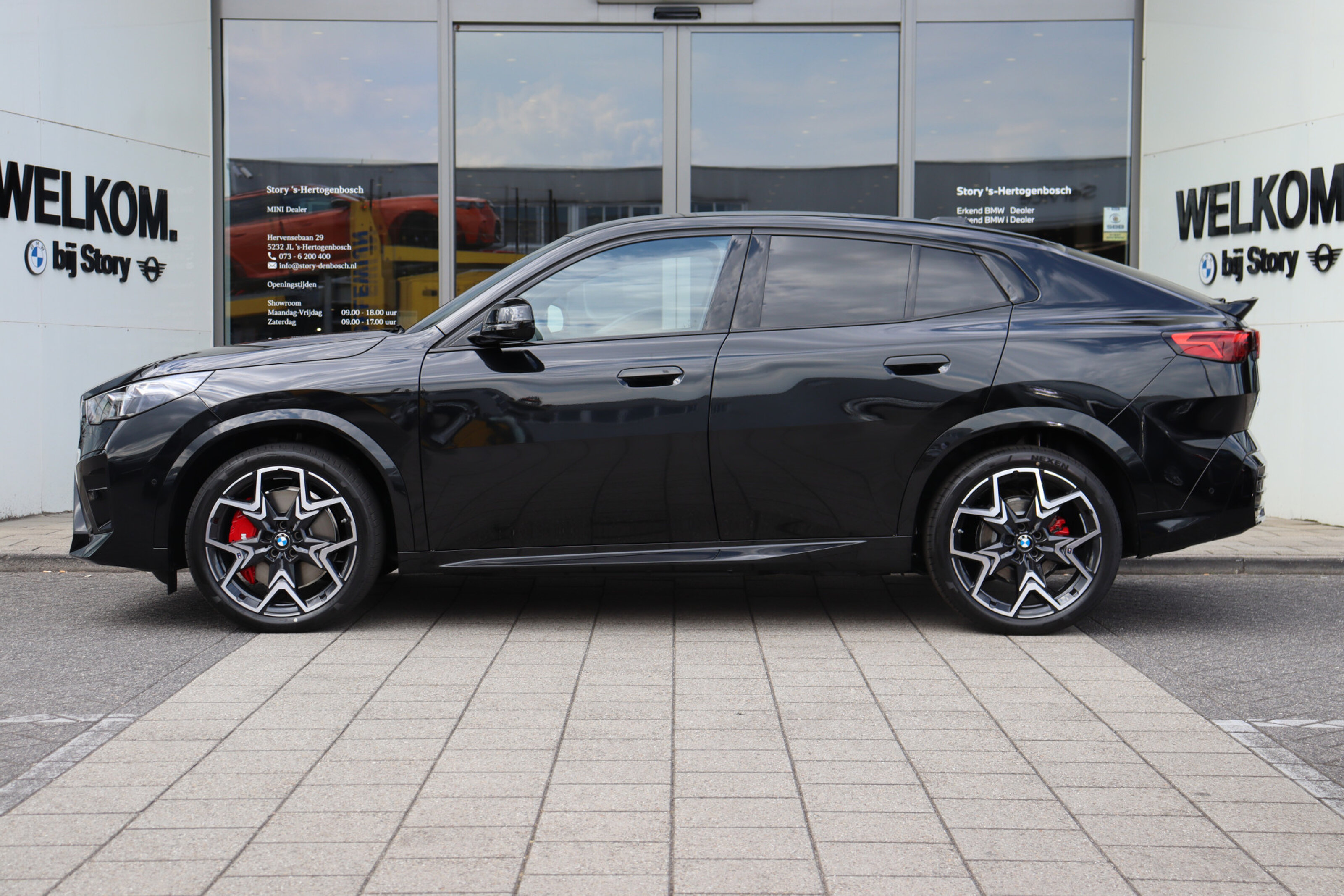 BMW iX2 eDrive20 M Sport