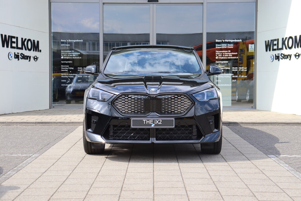 BMW iX2 2