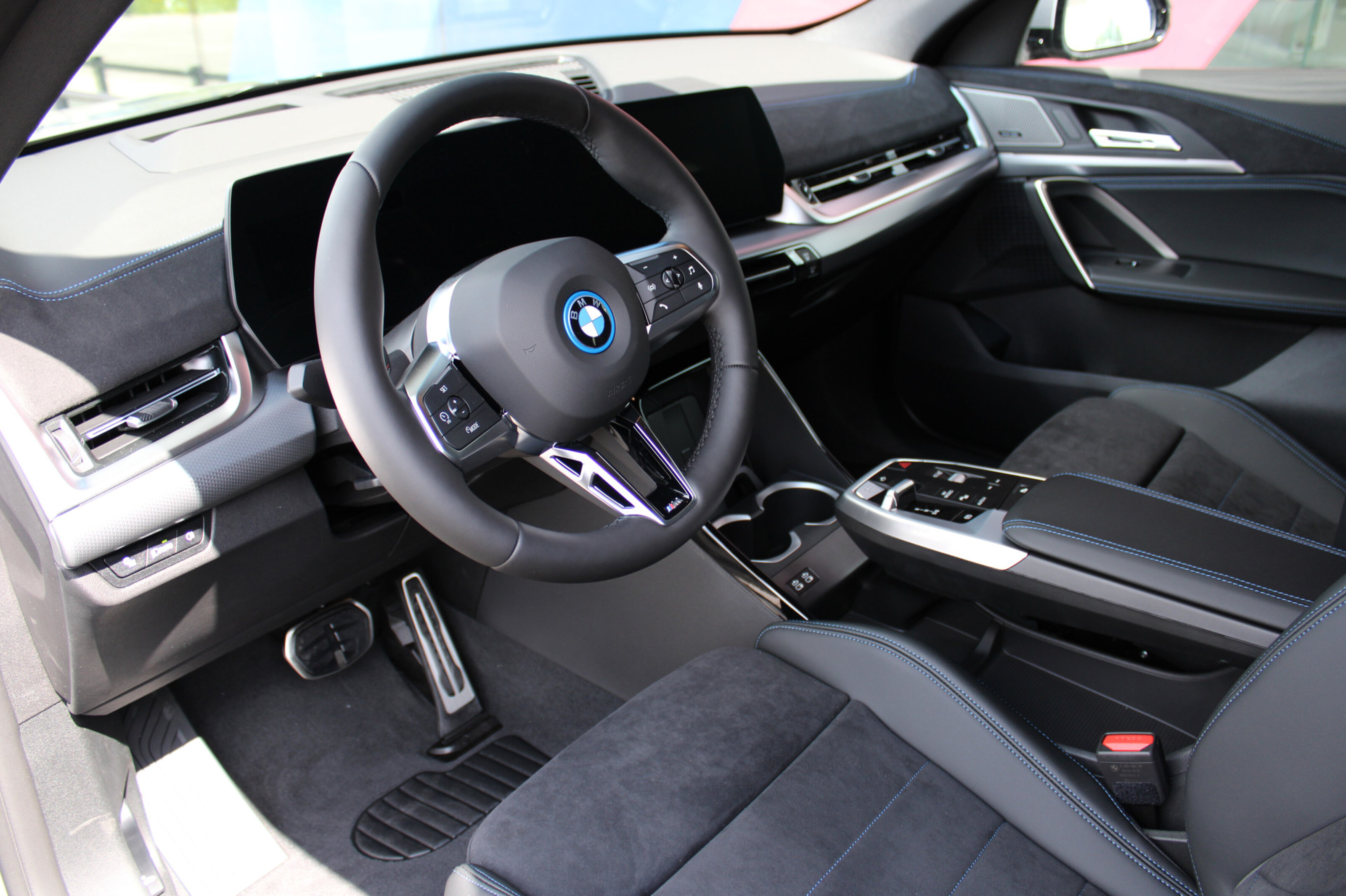 BMW iX2 eDrive20 M Sport