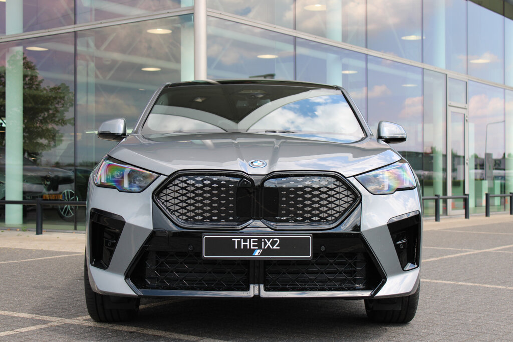 BMW iX2 6