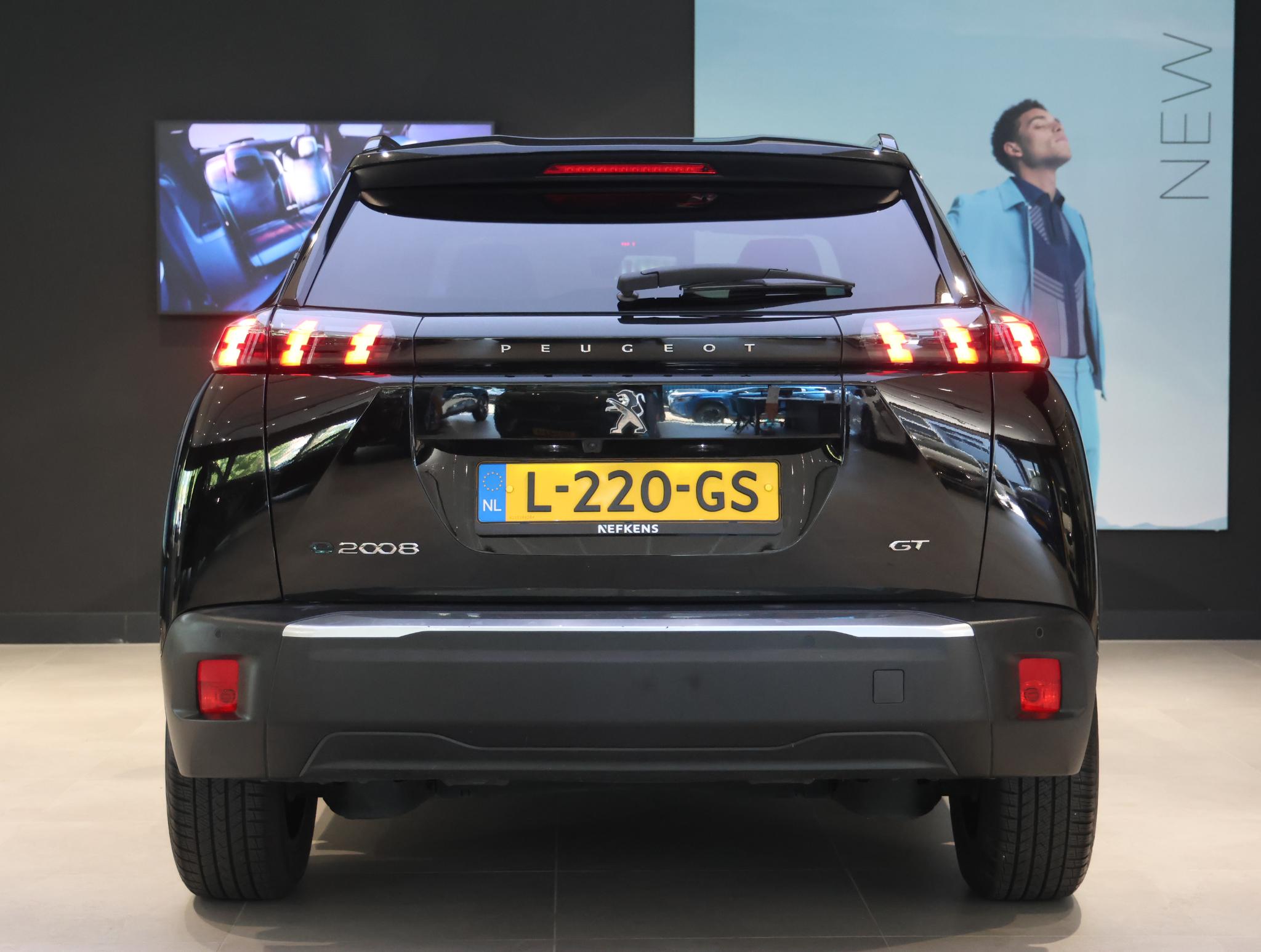 Peugeot e-2008