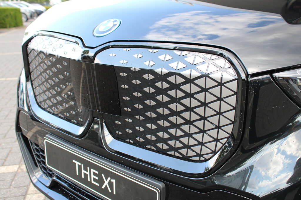 BMW iX1 6