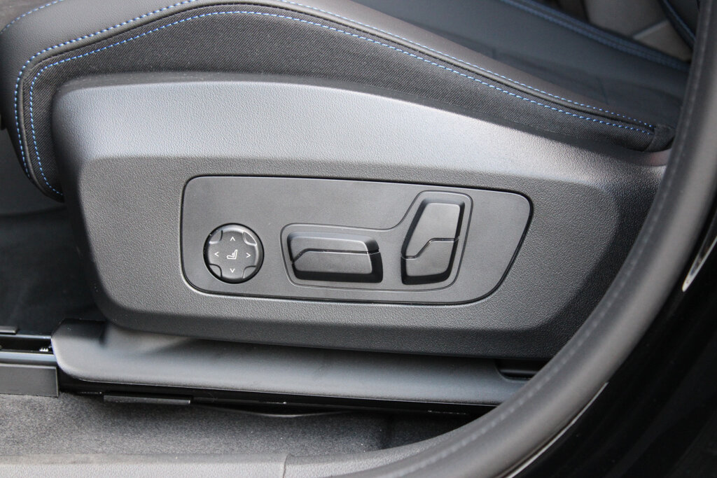 BMW iX1 19