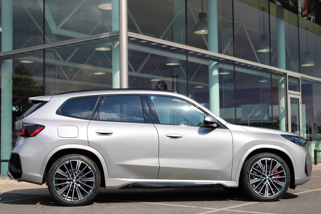 BMW X1 6