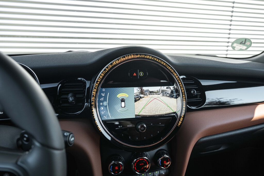 MINI Cooper S 8