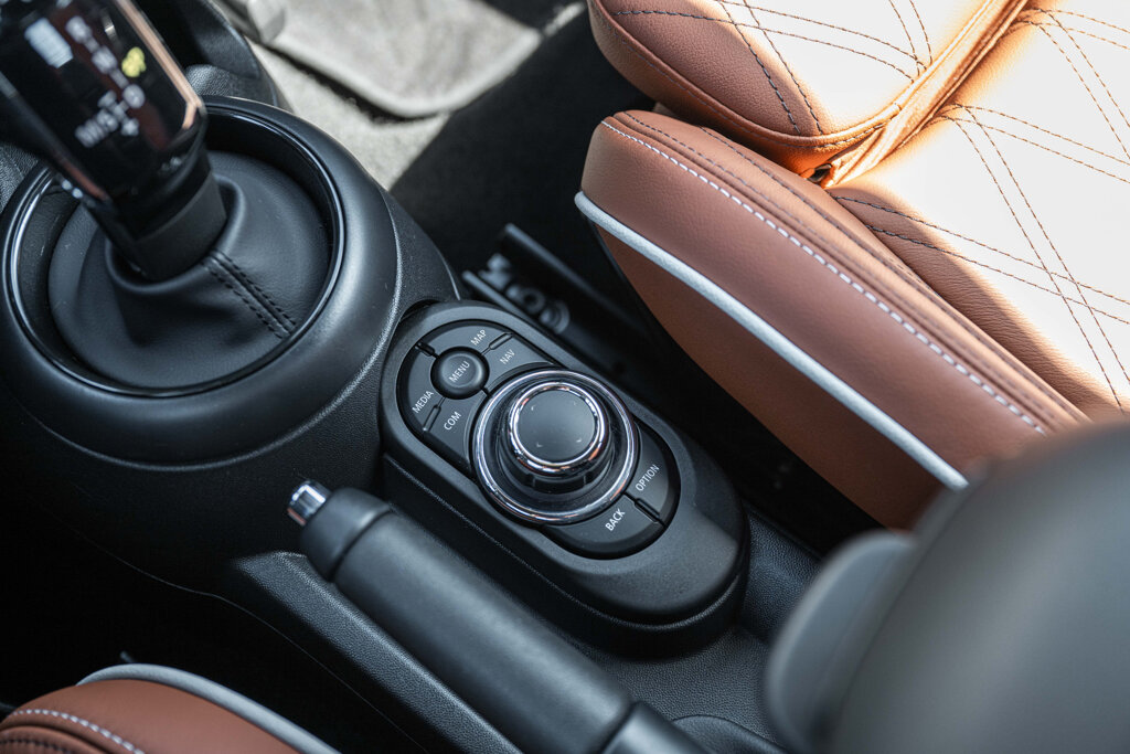 MINI Cooper S 19