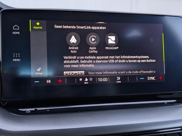 Apple Carplay/Android Auto Apple Carplay/Android Auto