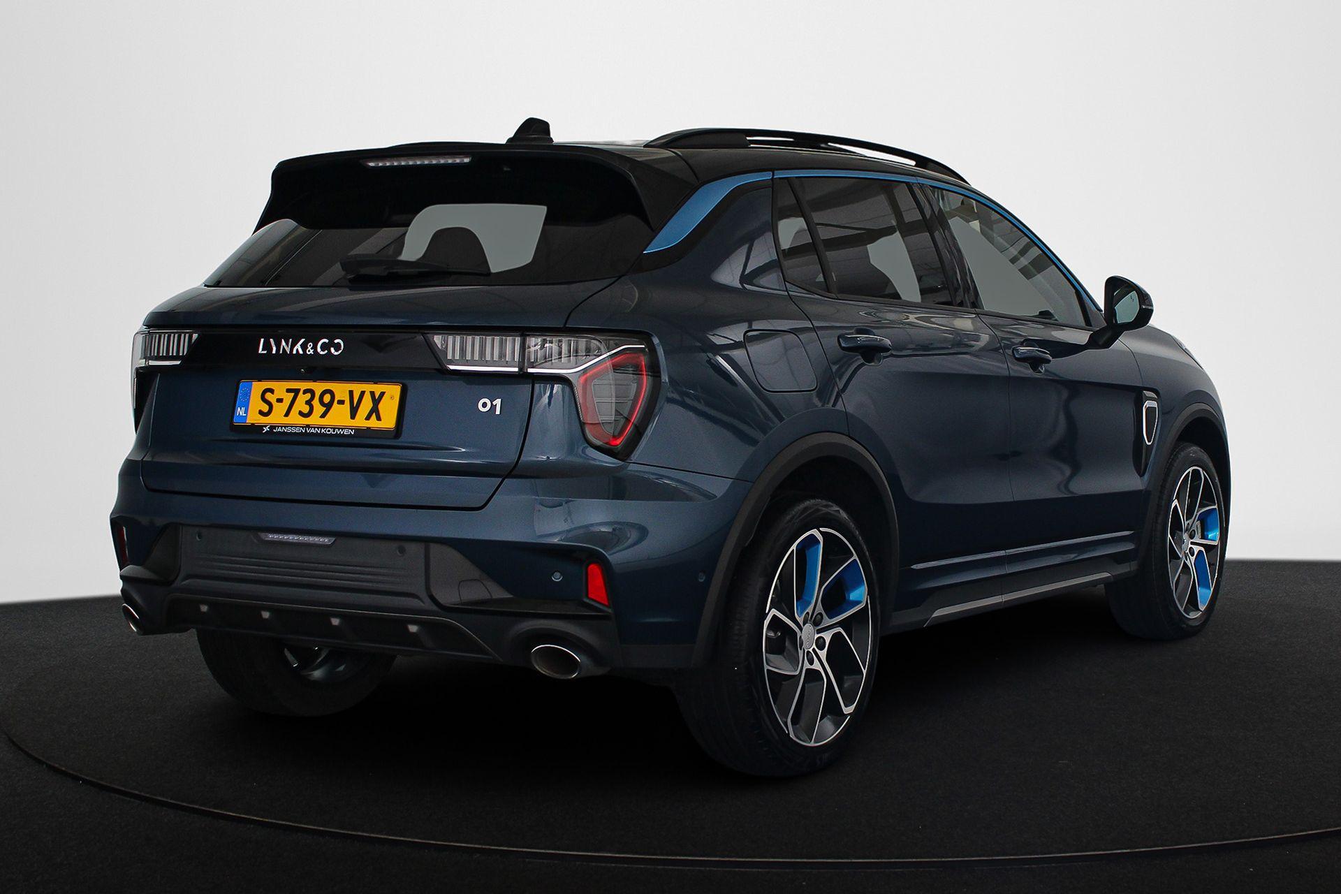 Lynk & Co 01