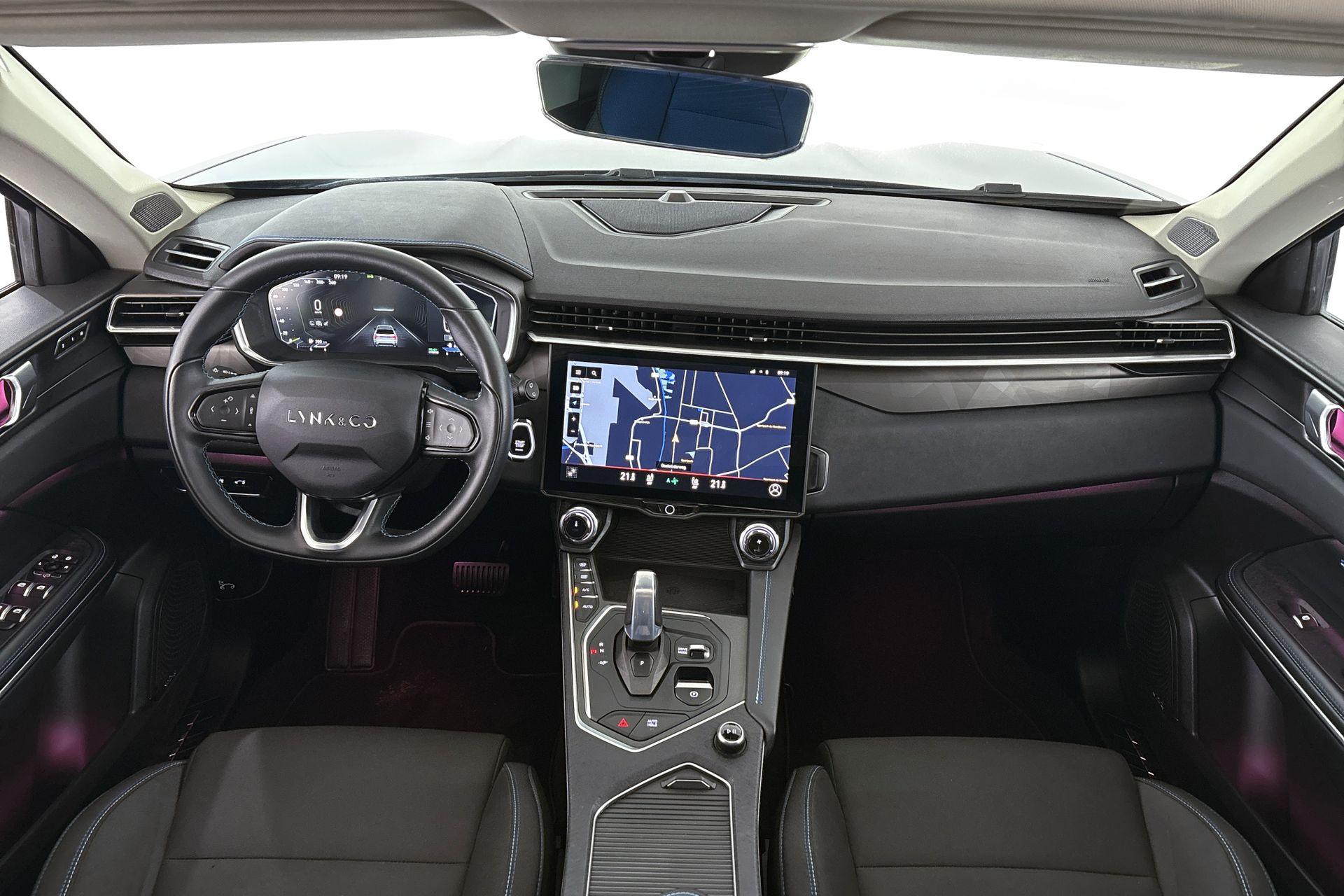 Lynk & Co 01