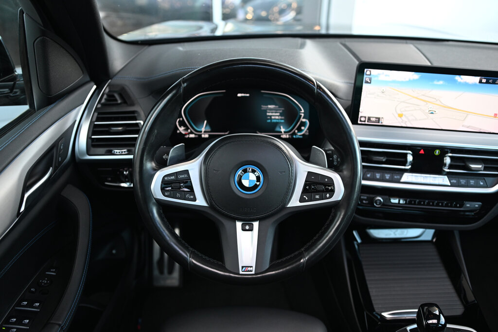 BMW X3 8