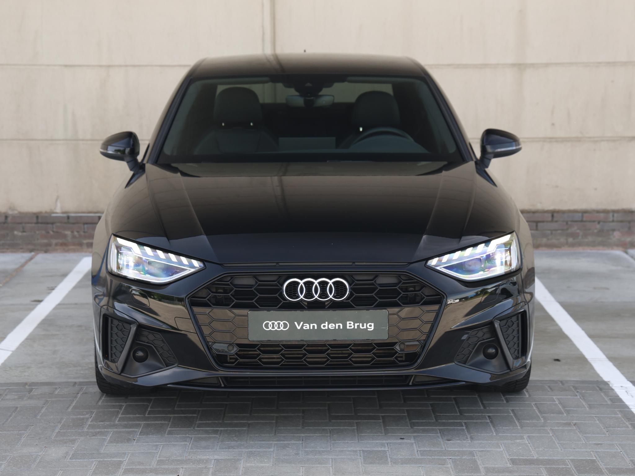 Audi A4 Limousine 35 TFSI S edition Competition - Afbeelding 4