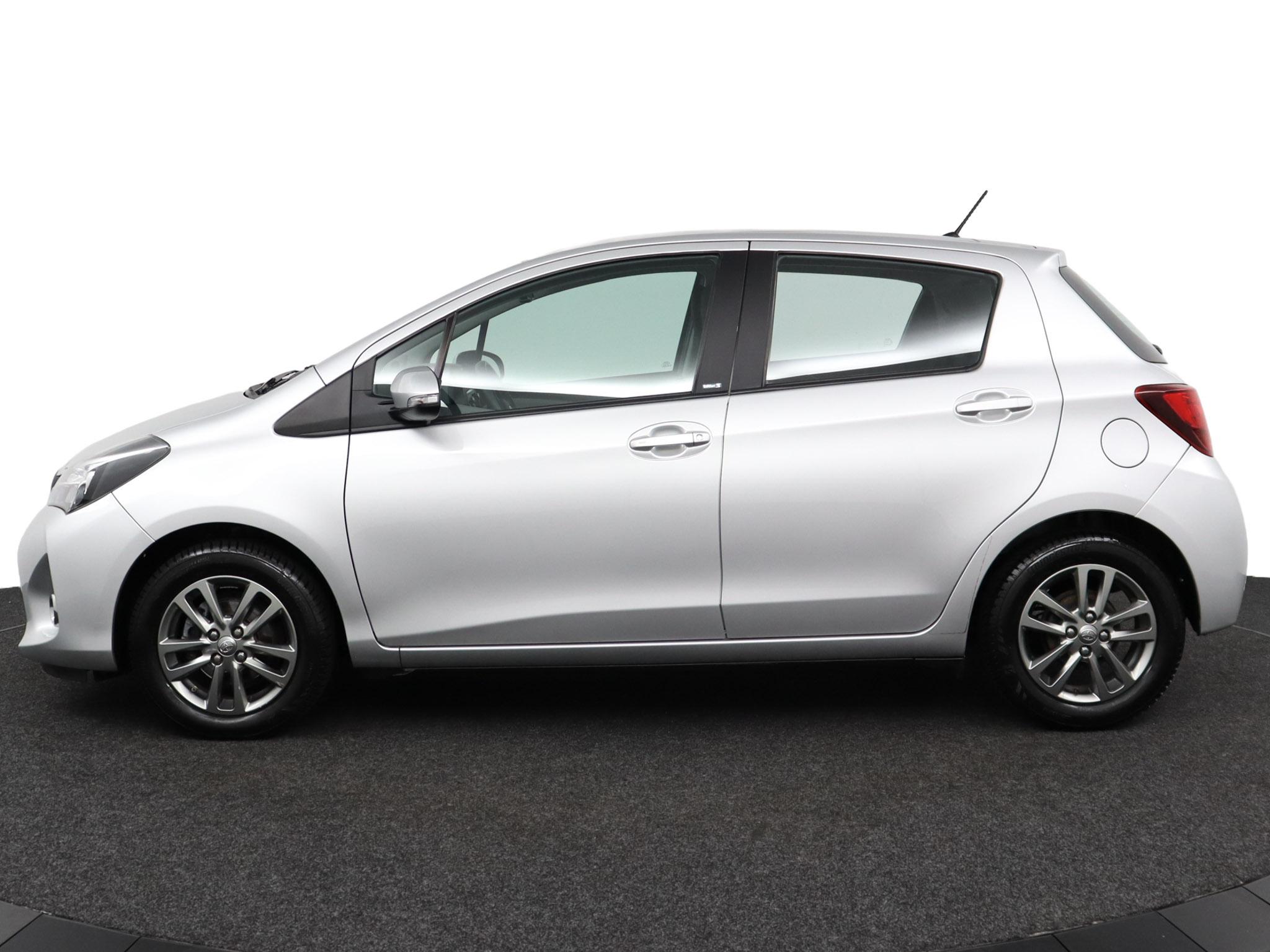 Toyota Yaris 1.3 VVT-i Dynamic - Afbeelding 3