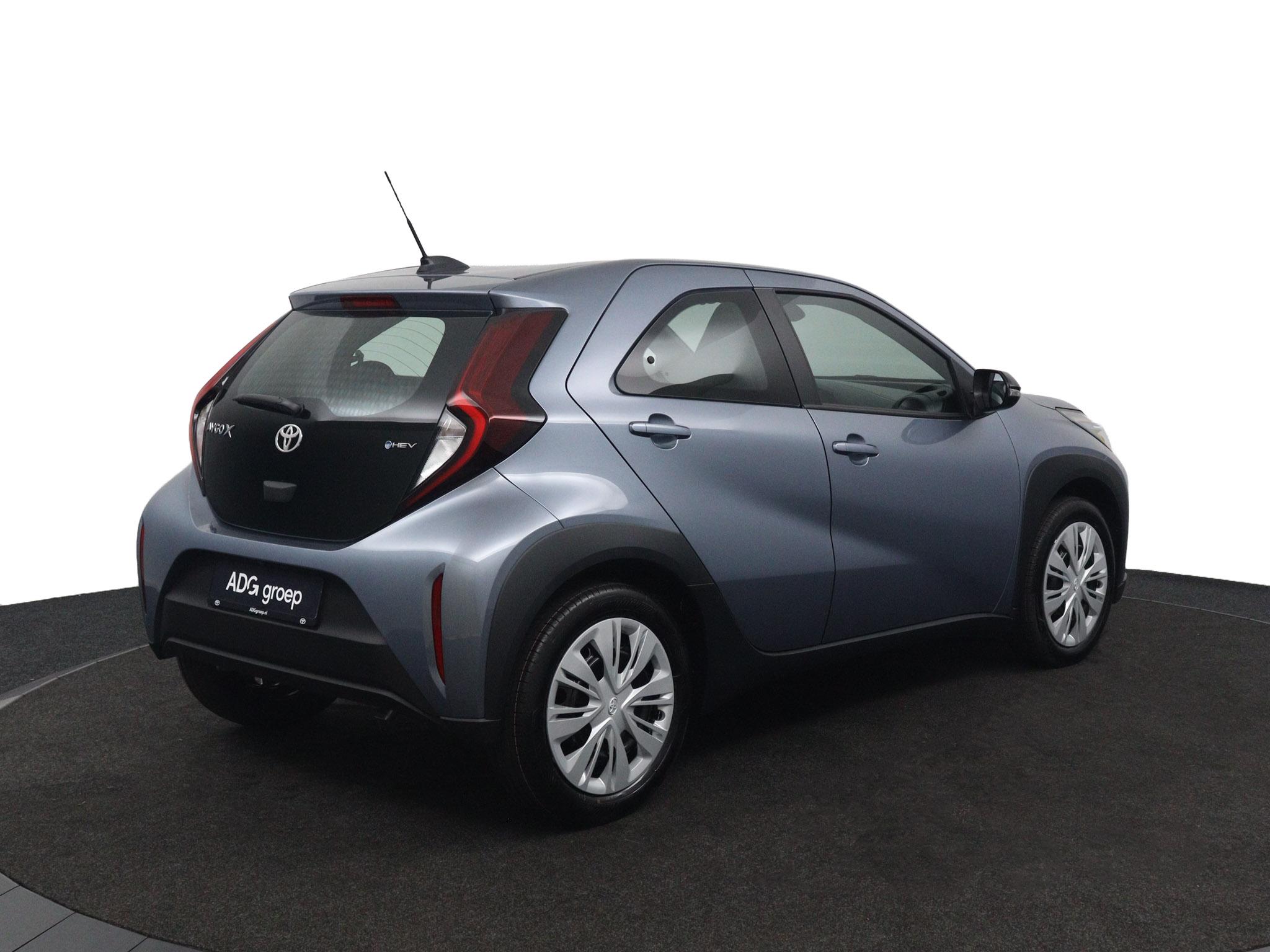 Toyota Aygo X Hybrid 115 play - Afbeelding 4