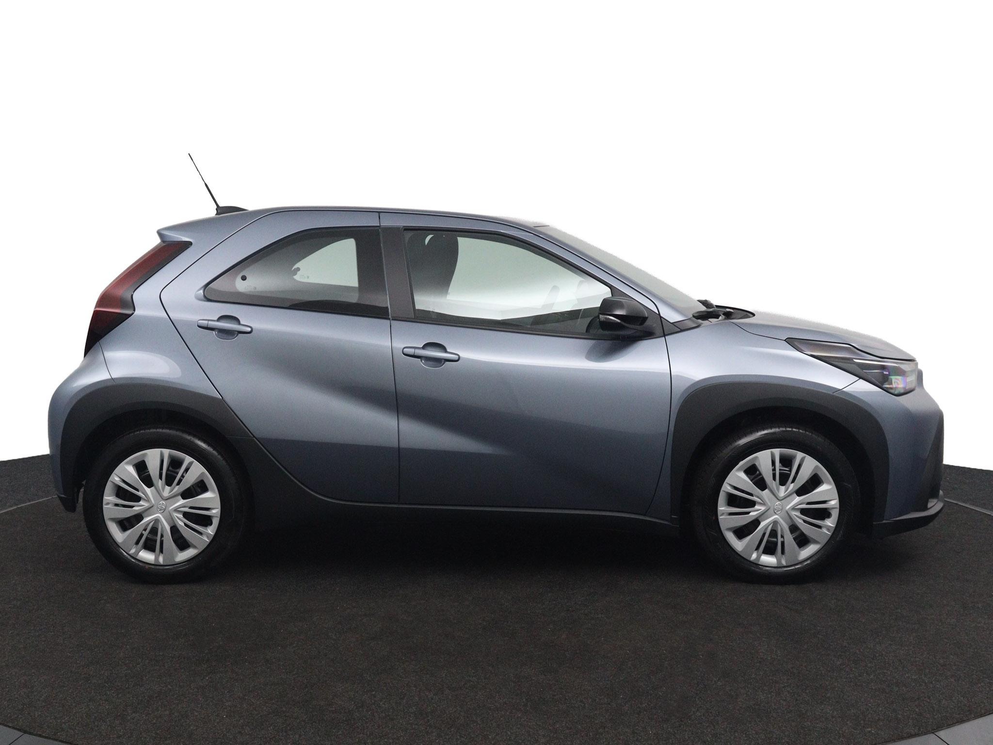 Toyota Aygo X Hybrid 115 play - Afbeelding 5