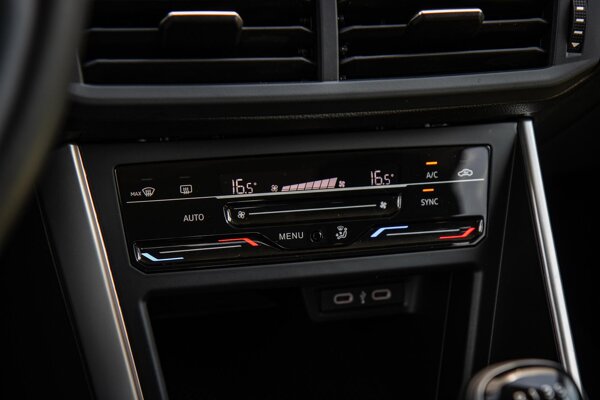 airco (automatisch) airco (automatisch)