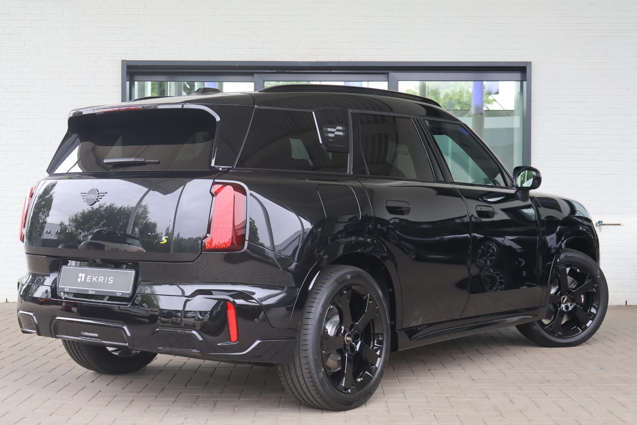 MINI Countryman SE ALL4 John Cooper Works S 66.5 kWh - Afbeelding 2