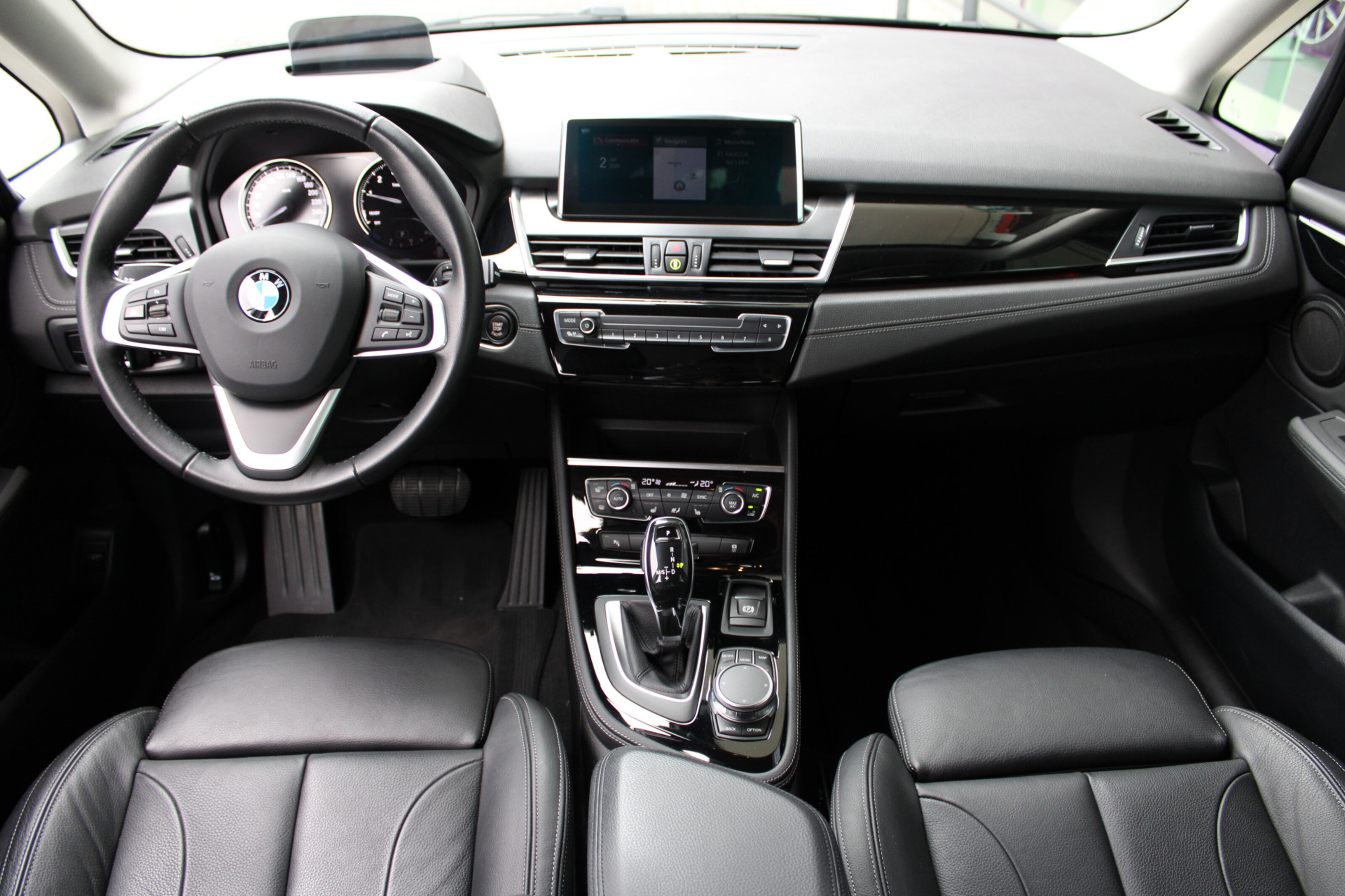 BMW 2 Serie Active Tourer 218i High Executive Sport Line Automaat