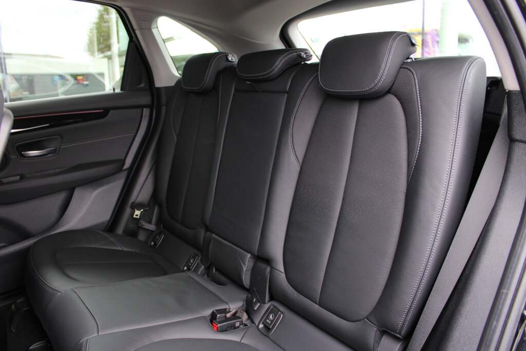 BMW 2 Serie 13