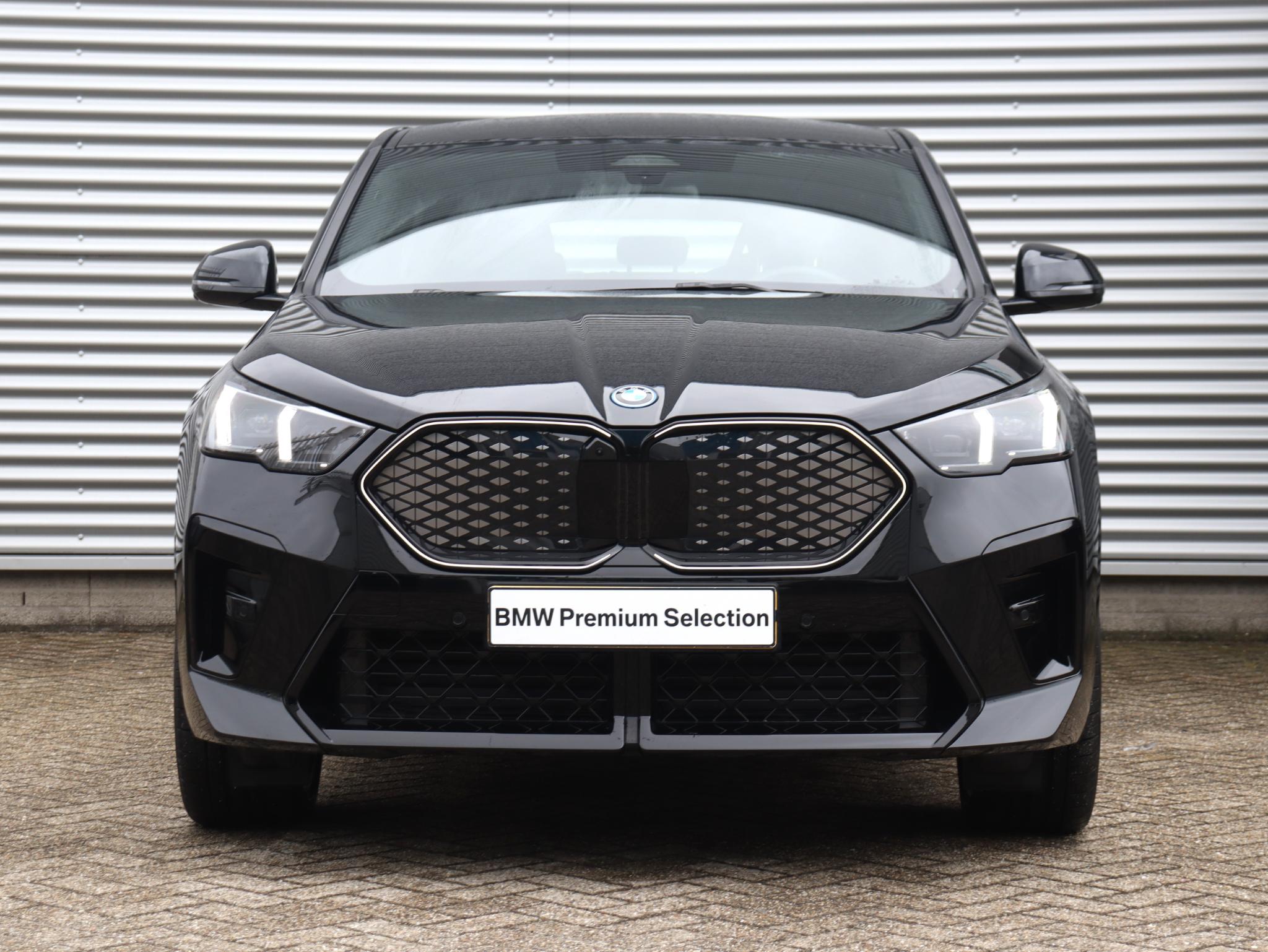 BMW iX2 eDrive20 - Afbeelding 3