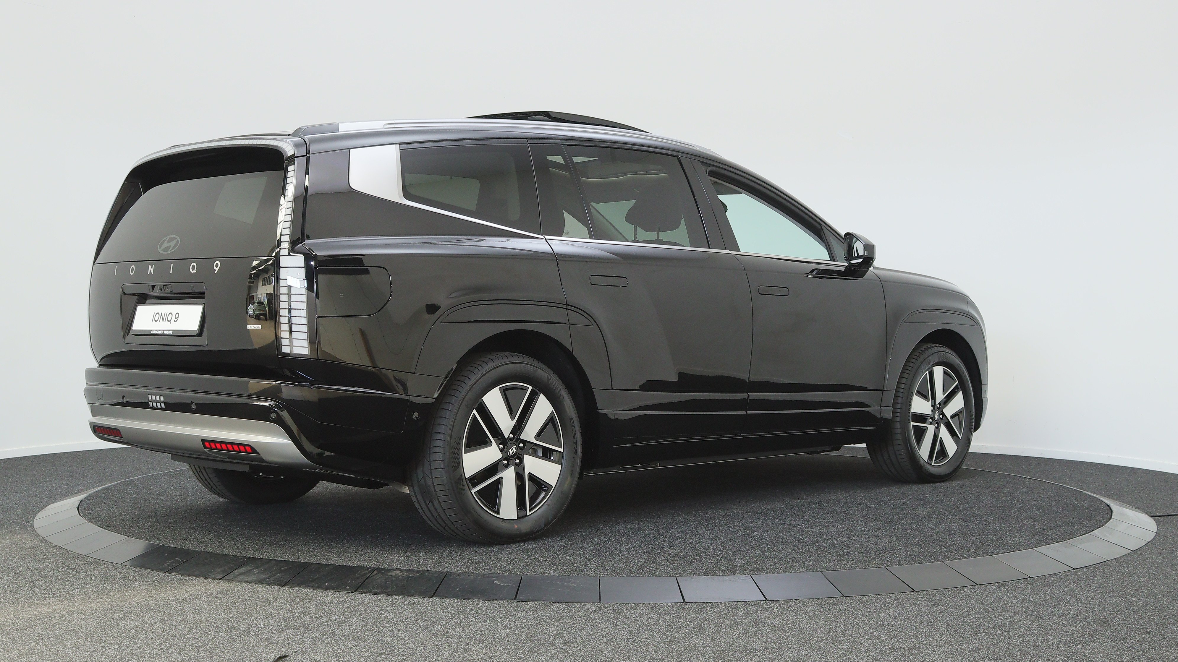 Hyundai IONIQ 9 Electric 110.3 kWh AWD Connect+ - Afbeelding 5
