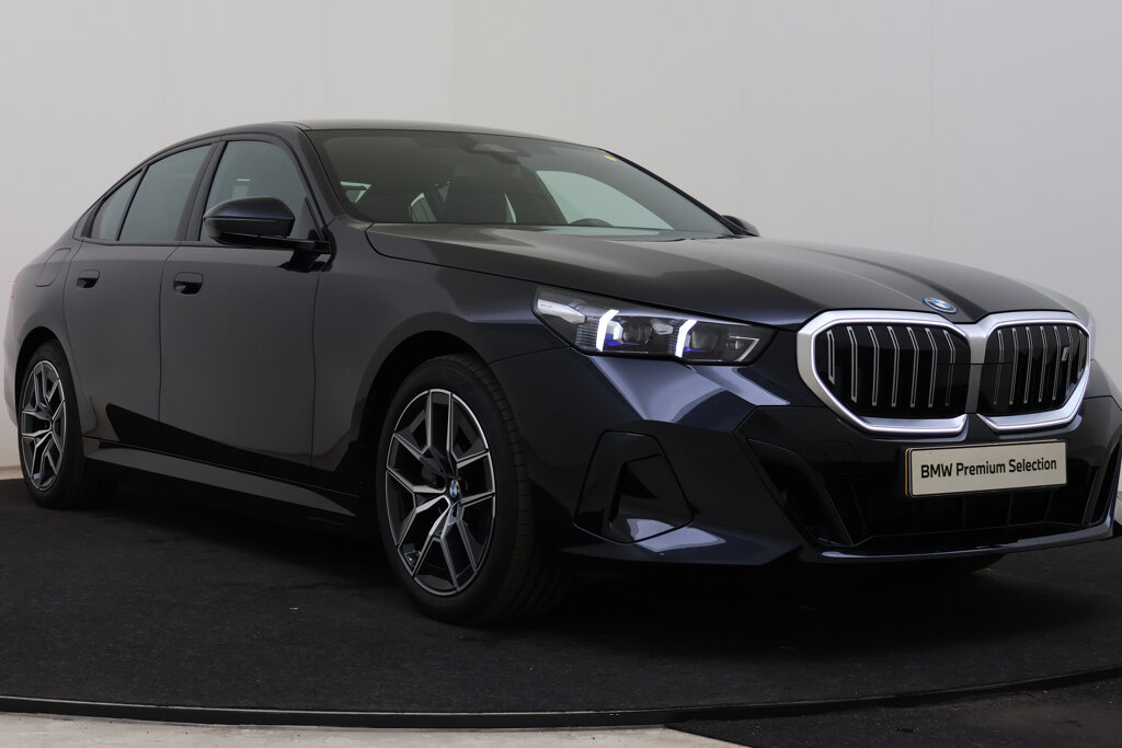 BMW i5 13