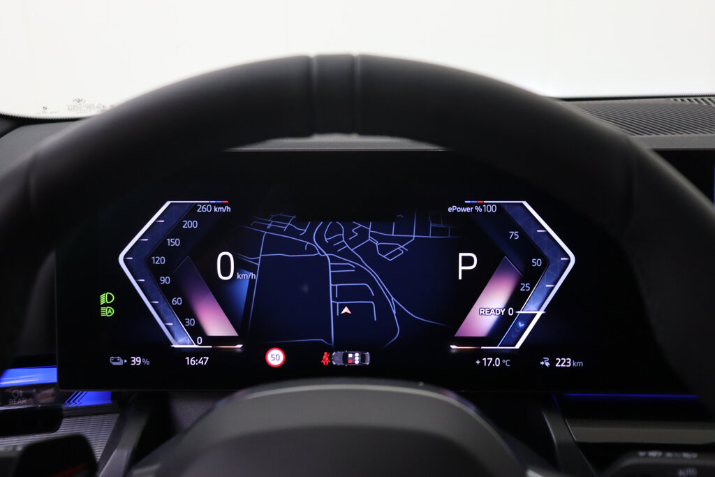 BMW i5 38