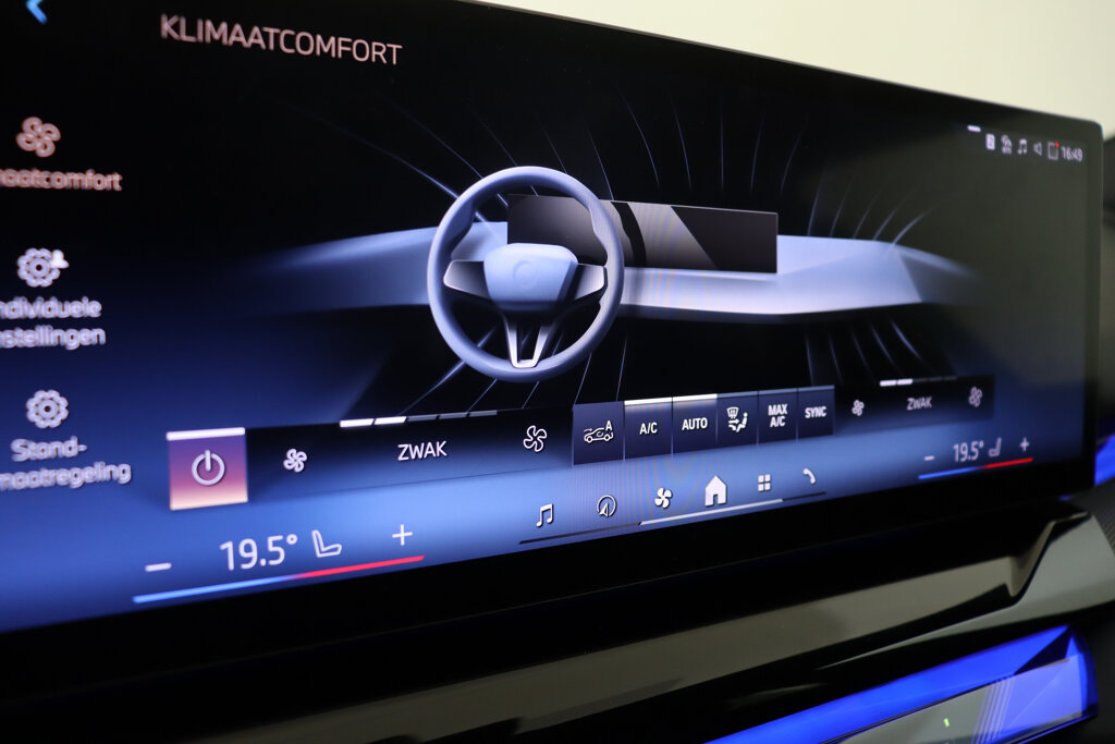 BMW i5 52