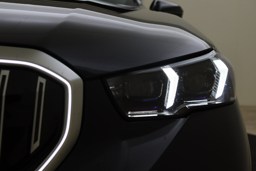 BMW i5 65