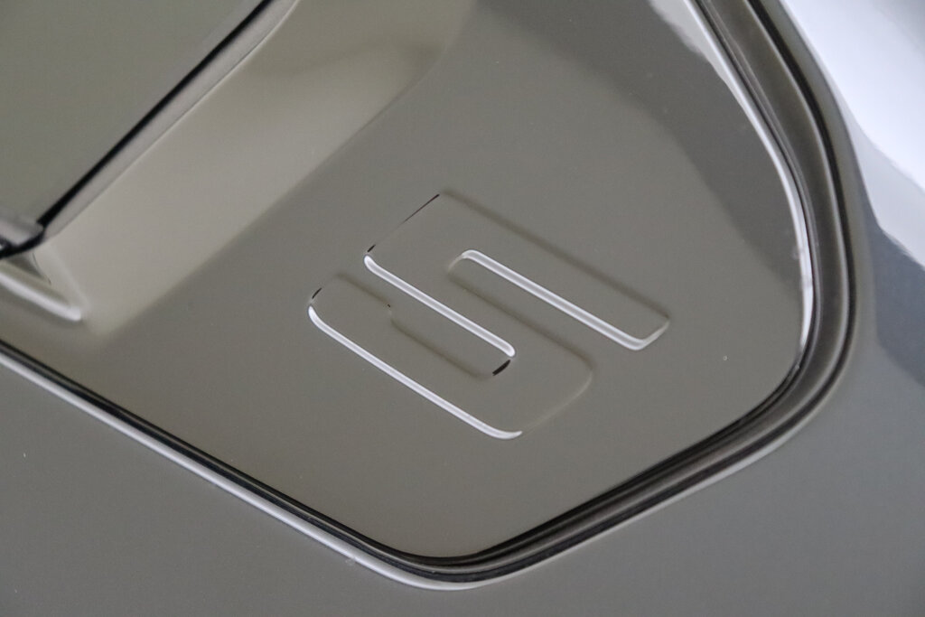 BMW i5 70