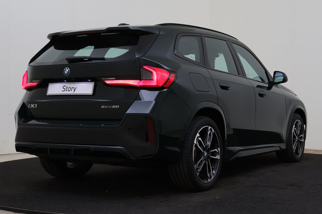BMW iX1 2