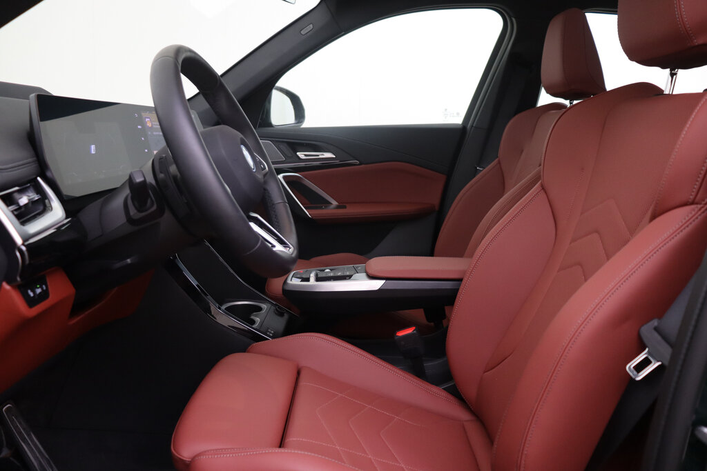BMW iX1 9