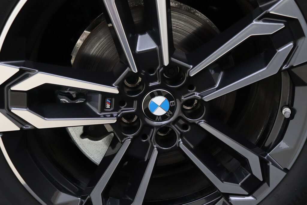 BMW iX1 67