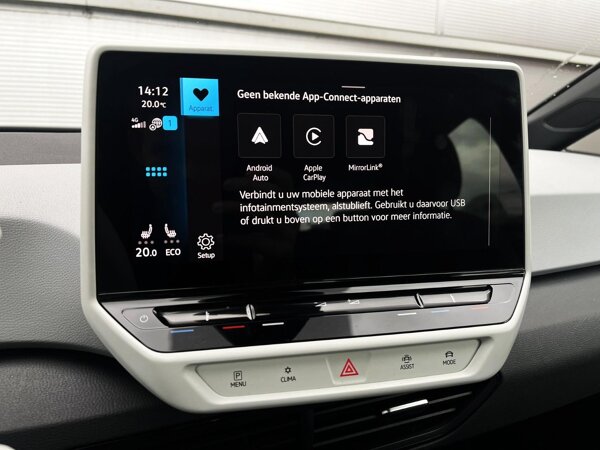 Apple Carplay/Android Auto Apple Carplay/Android Auto