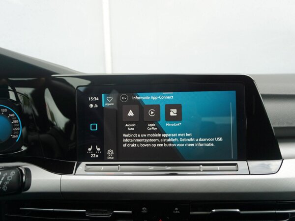 Apple Carplay/Android Auto Apple Carplay/Android Auto