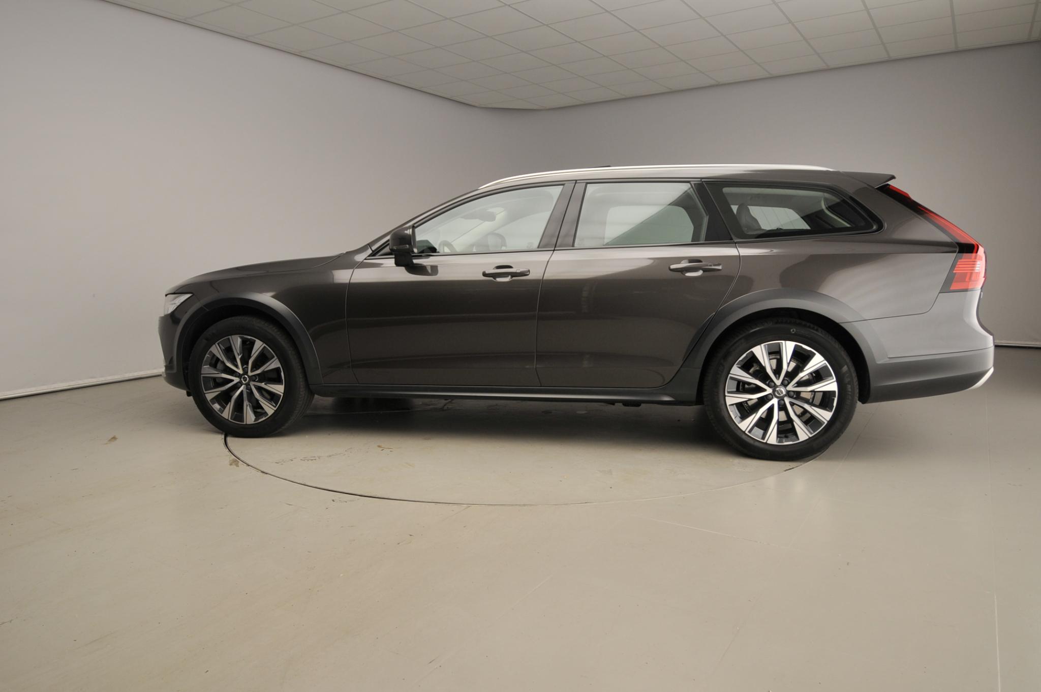 Volvo V90 Cross Country 2.0 B5 AWD Pro - Afbeelding 3