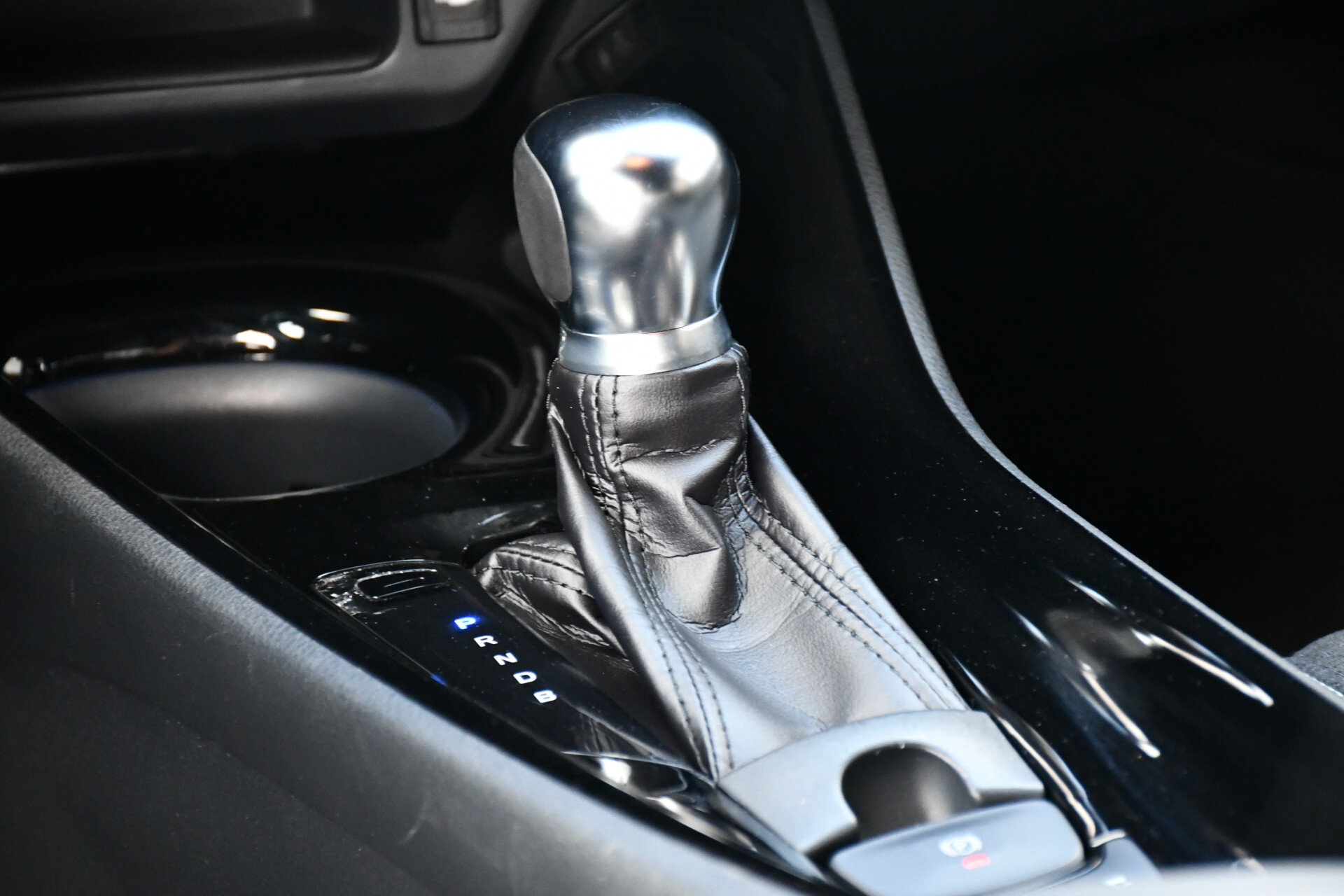 Toyota C-HR 1.8 Hybrid Dynamic Automaat 122pk - Afbeelding 4