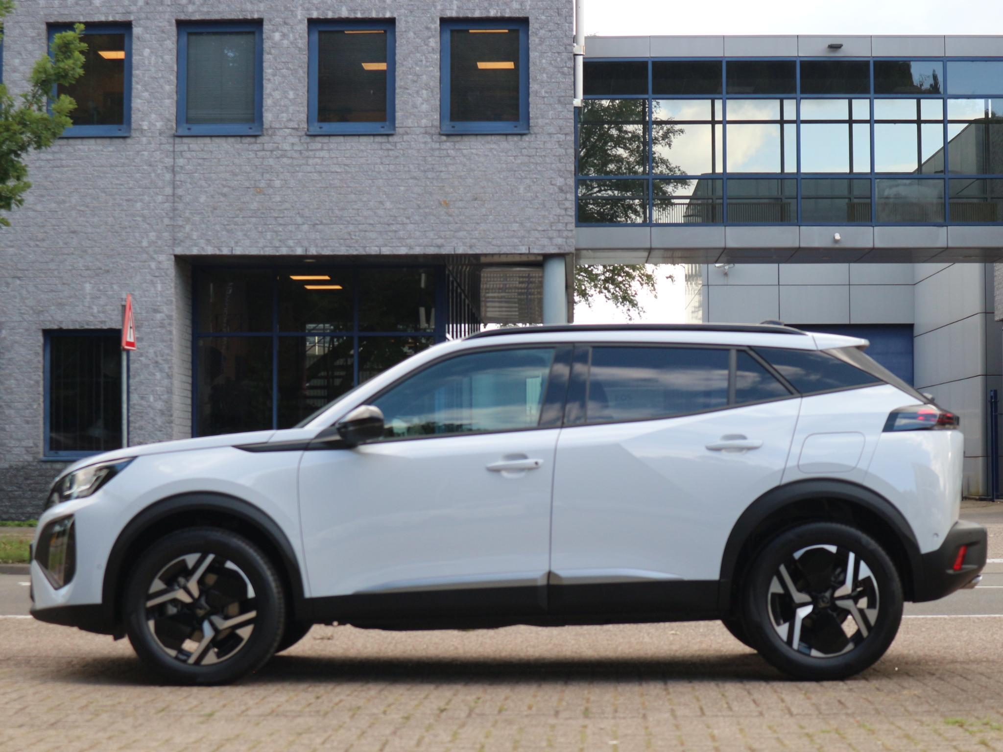 Peugeot 2008 1.2 Hybrid 145 GT - Afbeelding 2