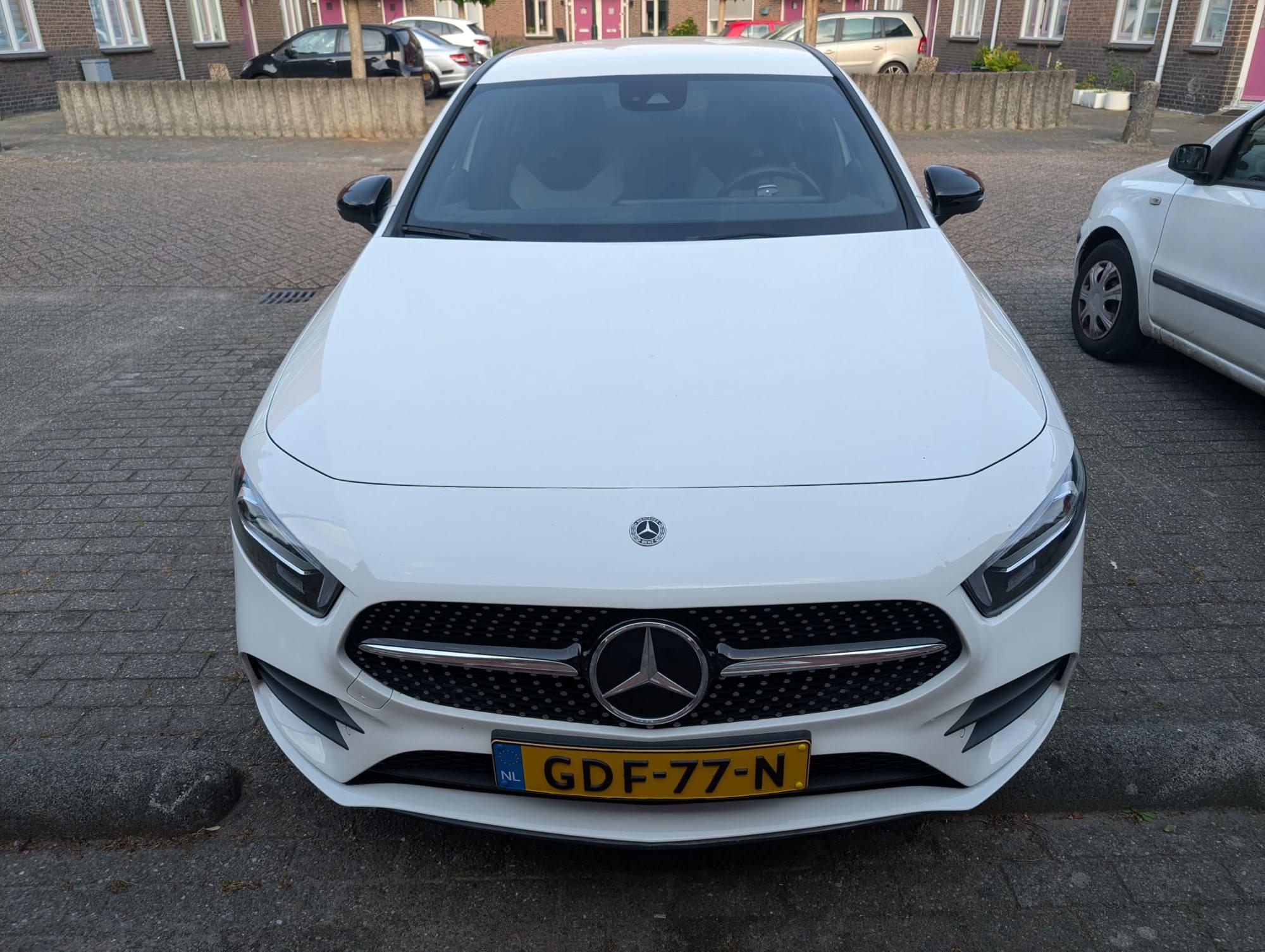 Mercedes-Benz A-Klasse 250 e AMG Line - Afbeelding 2