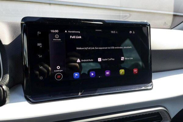 Apple Carplay/Android Auto