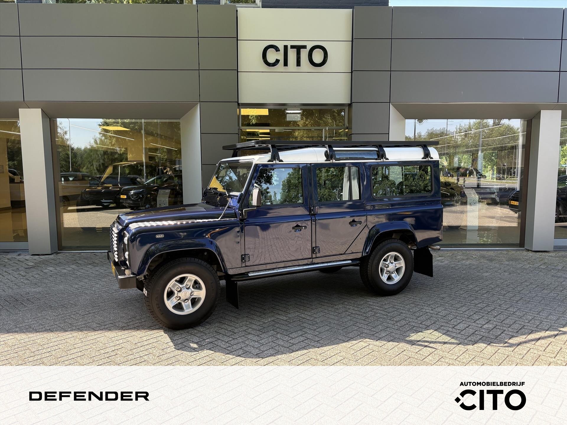 Land Rover Defender 2.5TD5 ST WGN 110 S 9 zits