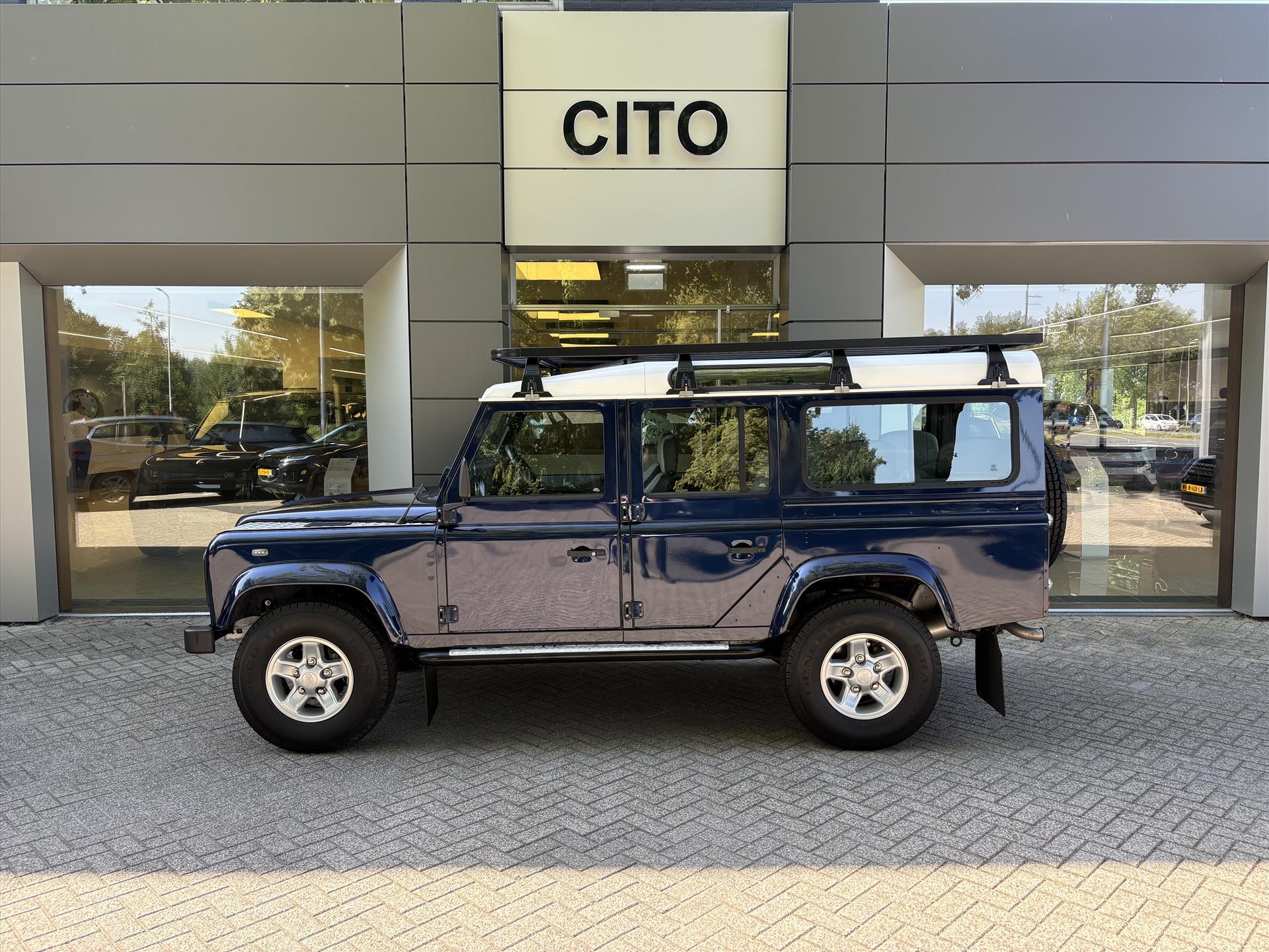 Land Rover Defender 2.5TD5 ST WGN 110 S 9 zits - Afbeelding 2