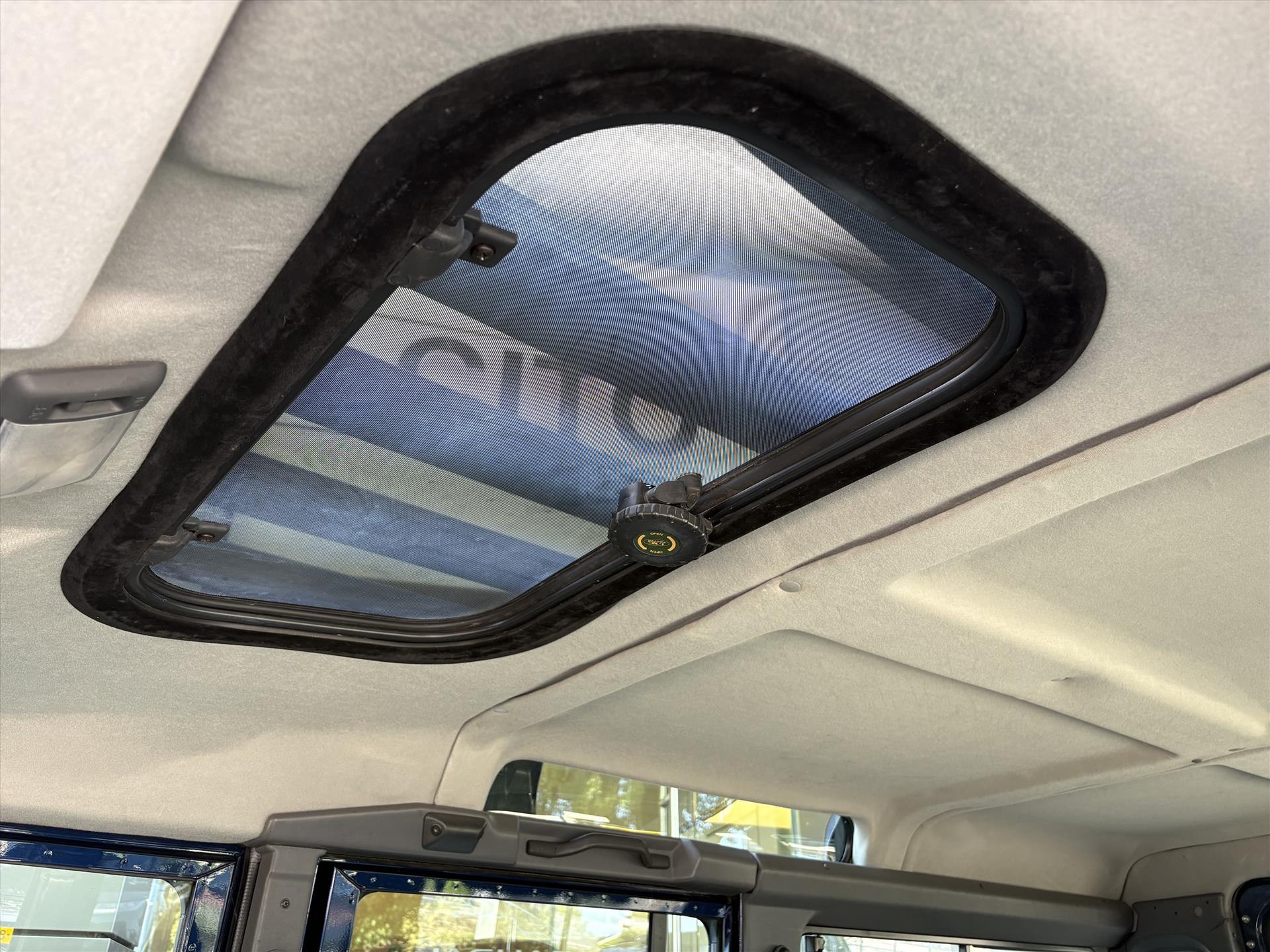 Land Rover Defender - foto 12