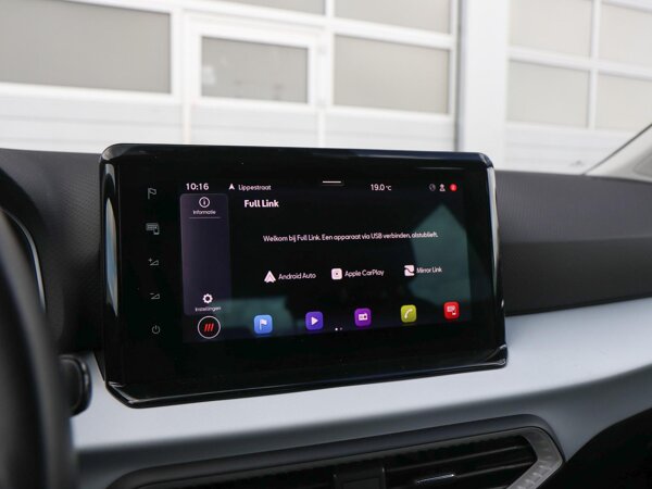 Apple Carplay/Android Auto