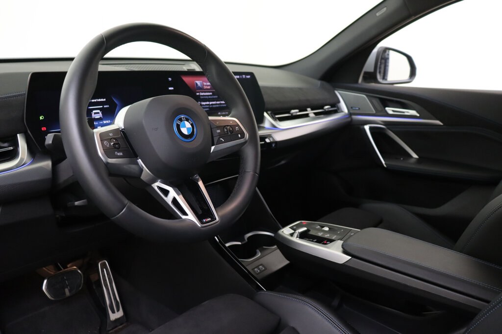BMW iX2 3