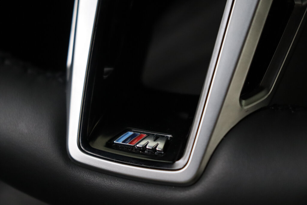 BMW iX2 26