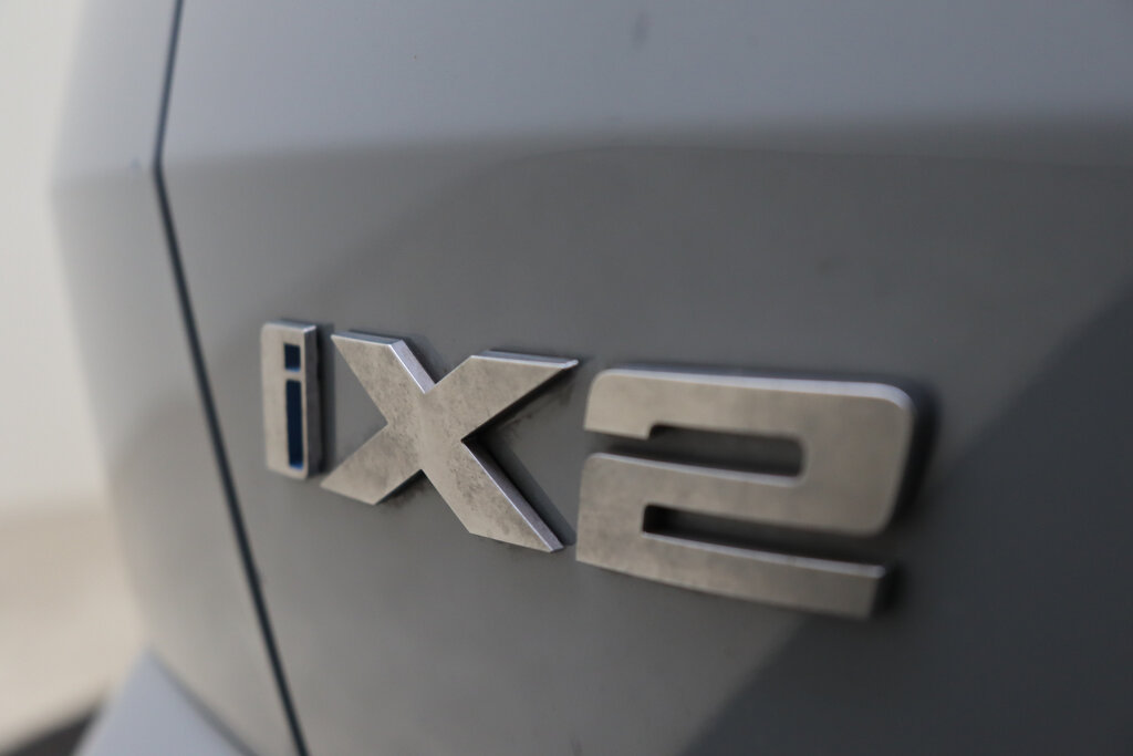 BMW iX2 41
